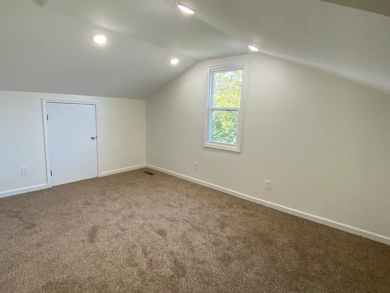 628 E Tombigbee St — Photo 10