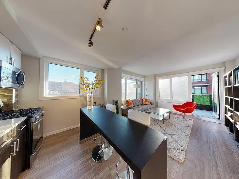 178-02 Hillside Ave #521 — Photo 3