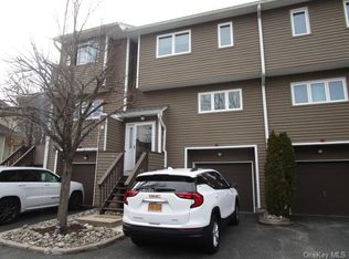 76 Village Grn, Bardonia, NY 10954