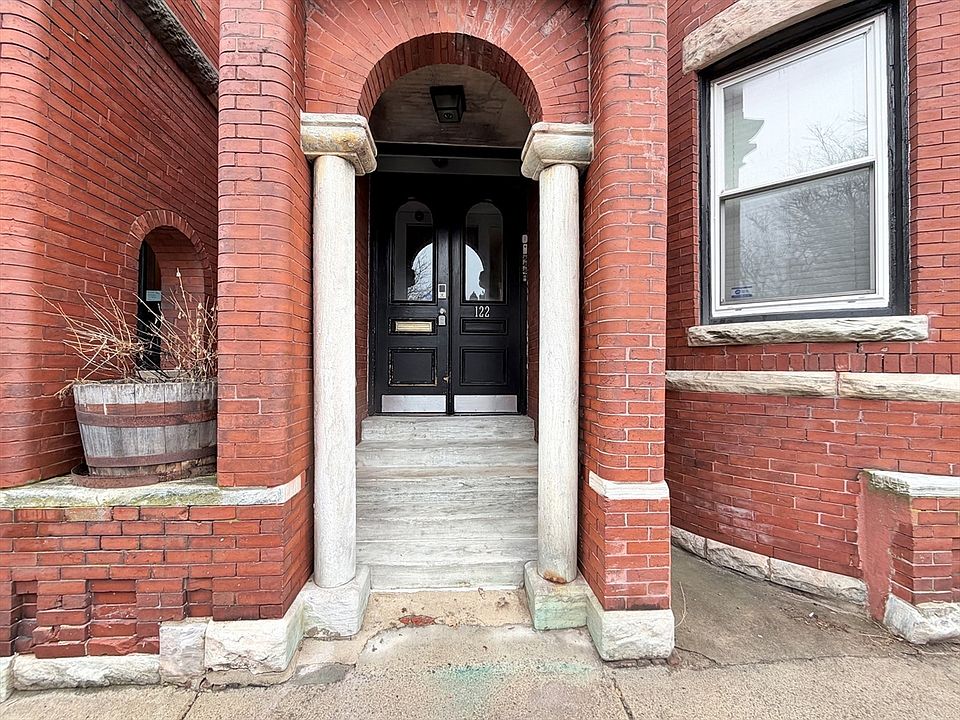 1st image of 122 Day St #3A