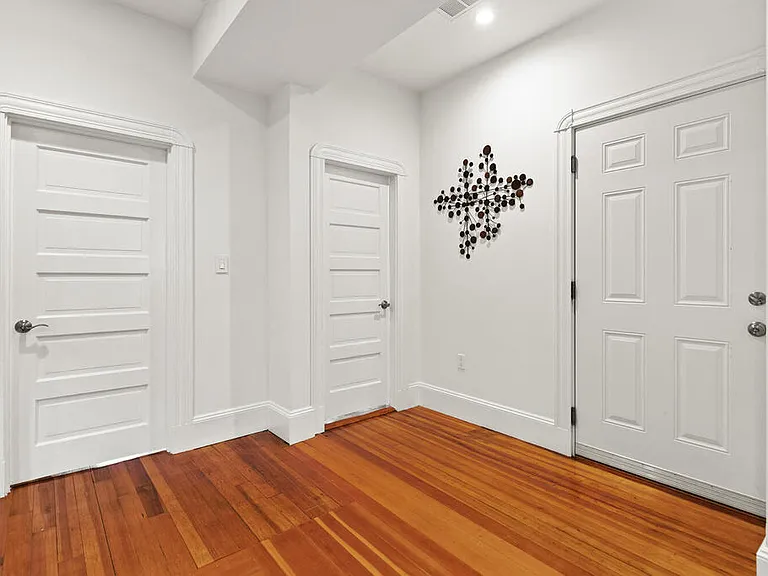 46 Elmwood St #2 — Photo 3