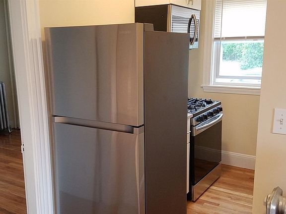 60 Dustin #1 Boston (Brighton) Unit Photo 10