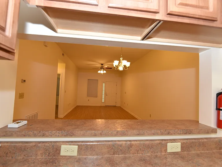 320 S Dunn — Photo 31