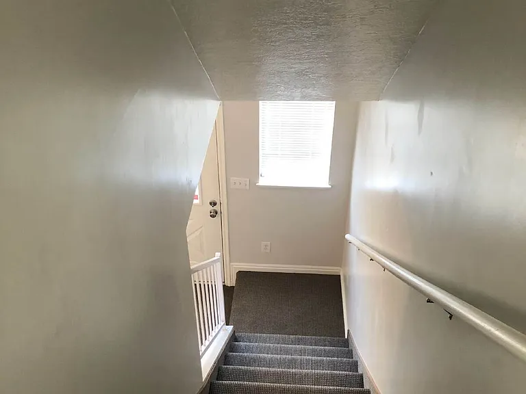 781 N Valley View Dr #11 — Photo 7