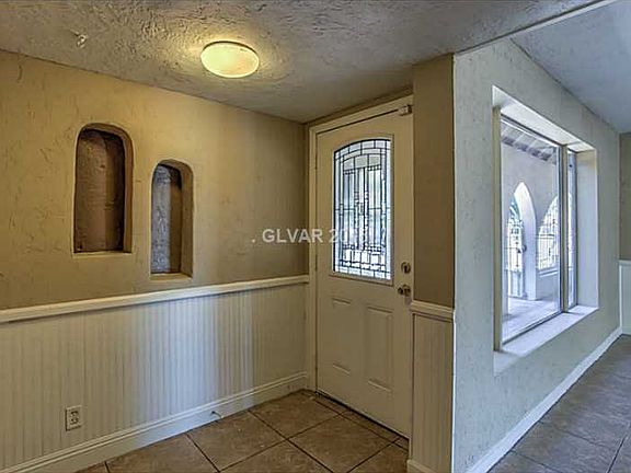 5th image of 4949 Reiter Ave