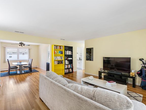 3rd image of 1514 8th St Floor 2