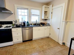 158 W Adams St #2A, Somerville, MA 02144