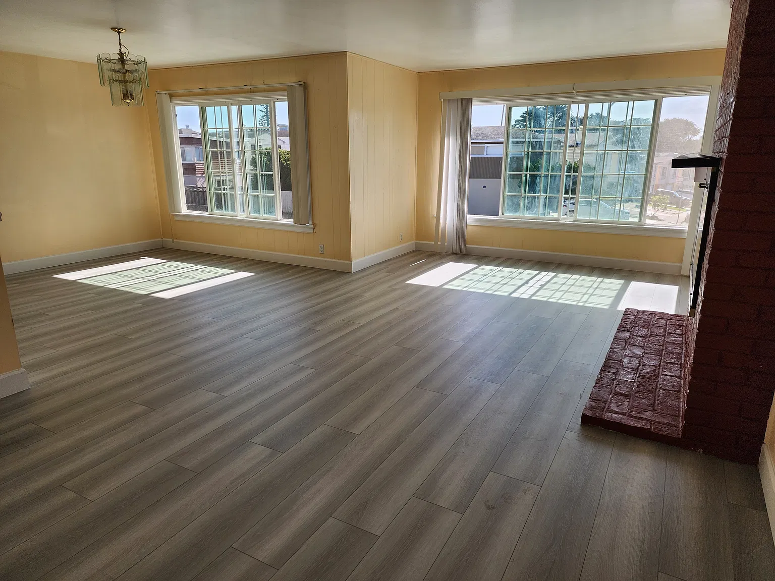 3 bed, 1410 sqft, $3,950 — Photo 2
