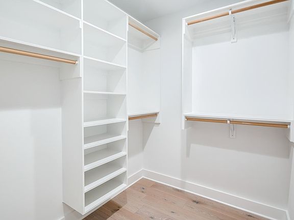 2nd image of 740 S Columbus Blvd Unit 8
