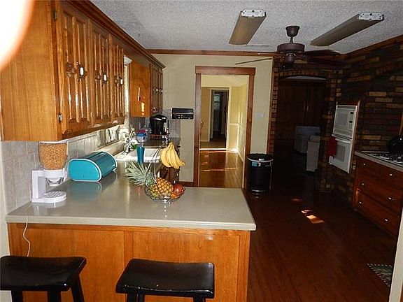 5th image of 107 Kiowa Ln