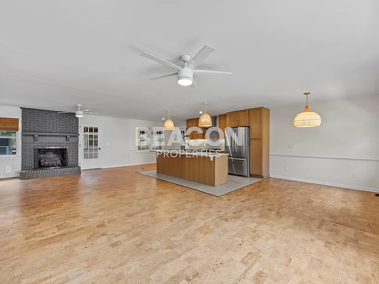 406 W Blackbeard Rd — Photo 26