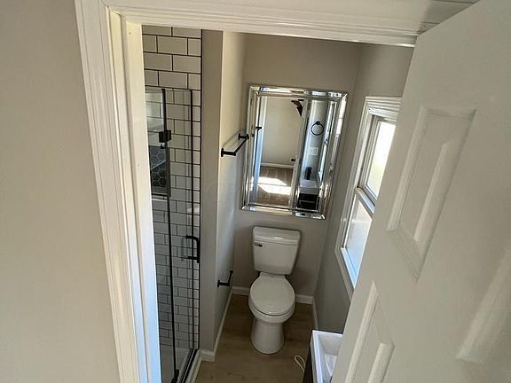 5th image of 1106 S James Rd