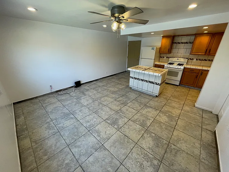 6556 El Nido Ln #5 — Photo 14
