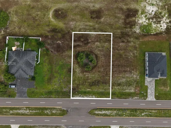 1735 Diplomat Pkwy W, Cape Coral, FL 33993