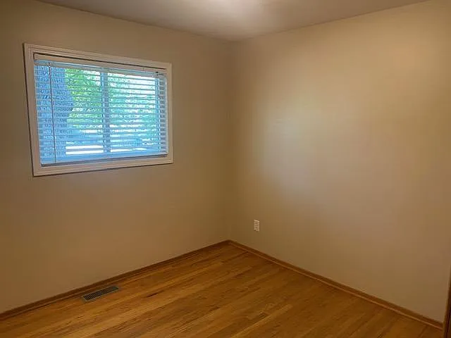 821 Evans Ave — Photo 13