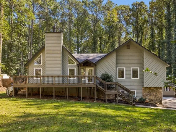 107 Emerald Cove Dr, Woodstock, GA 30189