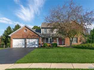 7408 Fox Ln, Holland, OH
