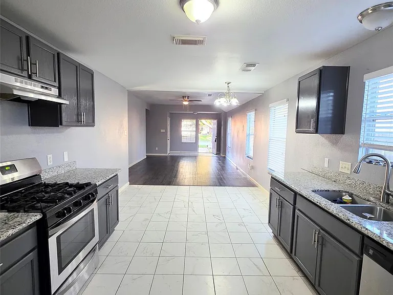 9514 Manorstone Ct — Photo 5