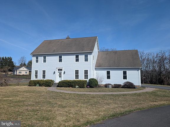 2nd image of 1520 Herrs Ridge Rd