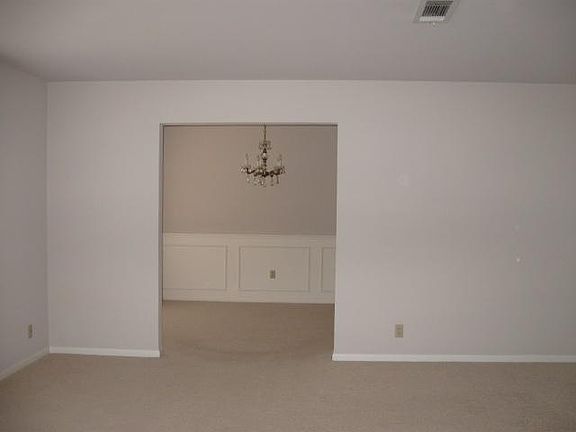 2nd image of 960 Lockwood Dr