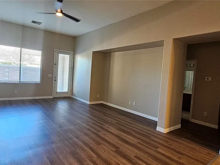 8045 Glacier Falls St — Photo 6
