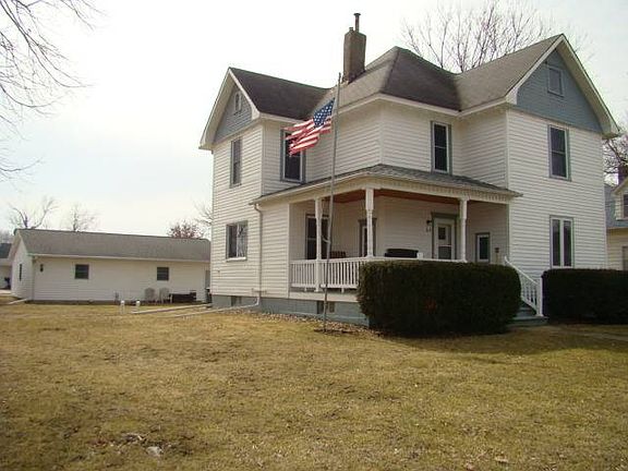 3rd image of 214 E Anthony St