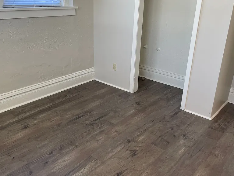 1576 Portland Apartments — Photo 26