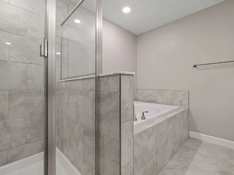 23252 Willow Glen Way — Photo 19