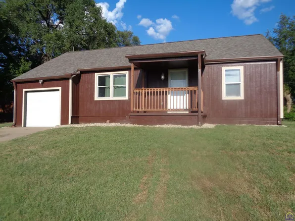 2210 SE Monroe St, Topeka, KS 66605