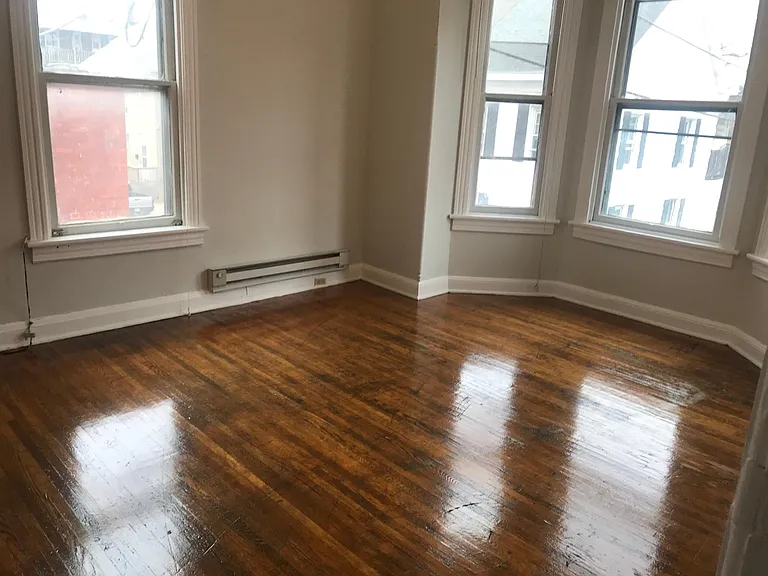 25 S Locust St #2 — Photo 13