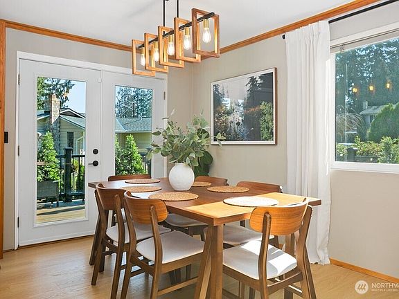 5th image of 19911 34th Drive SE