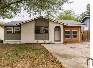 7105 Townsborough Dr, Austin, TX 78724