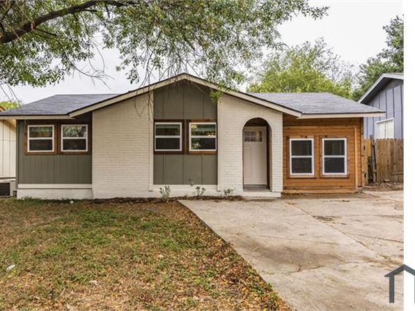 7105 Townsborough Dr