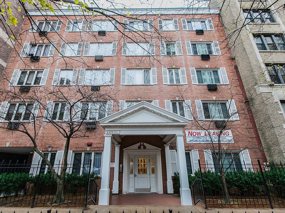1st image of 1355 N Dearborn Pkwy #404