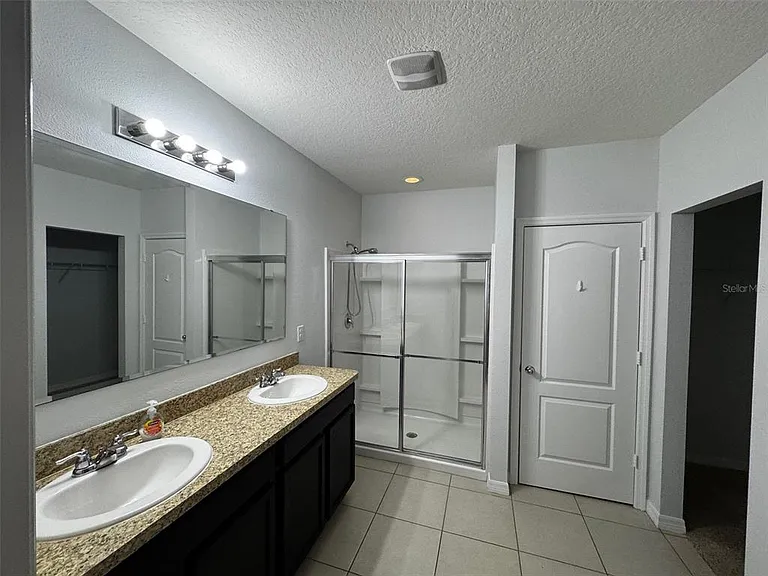 526 Safe Harbor Dr — Photo 8