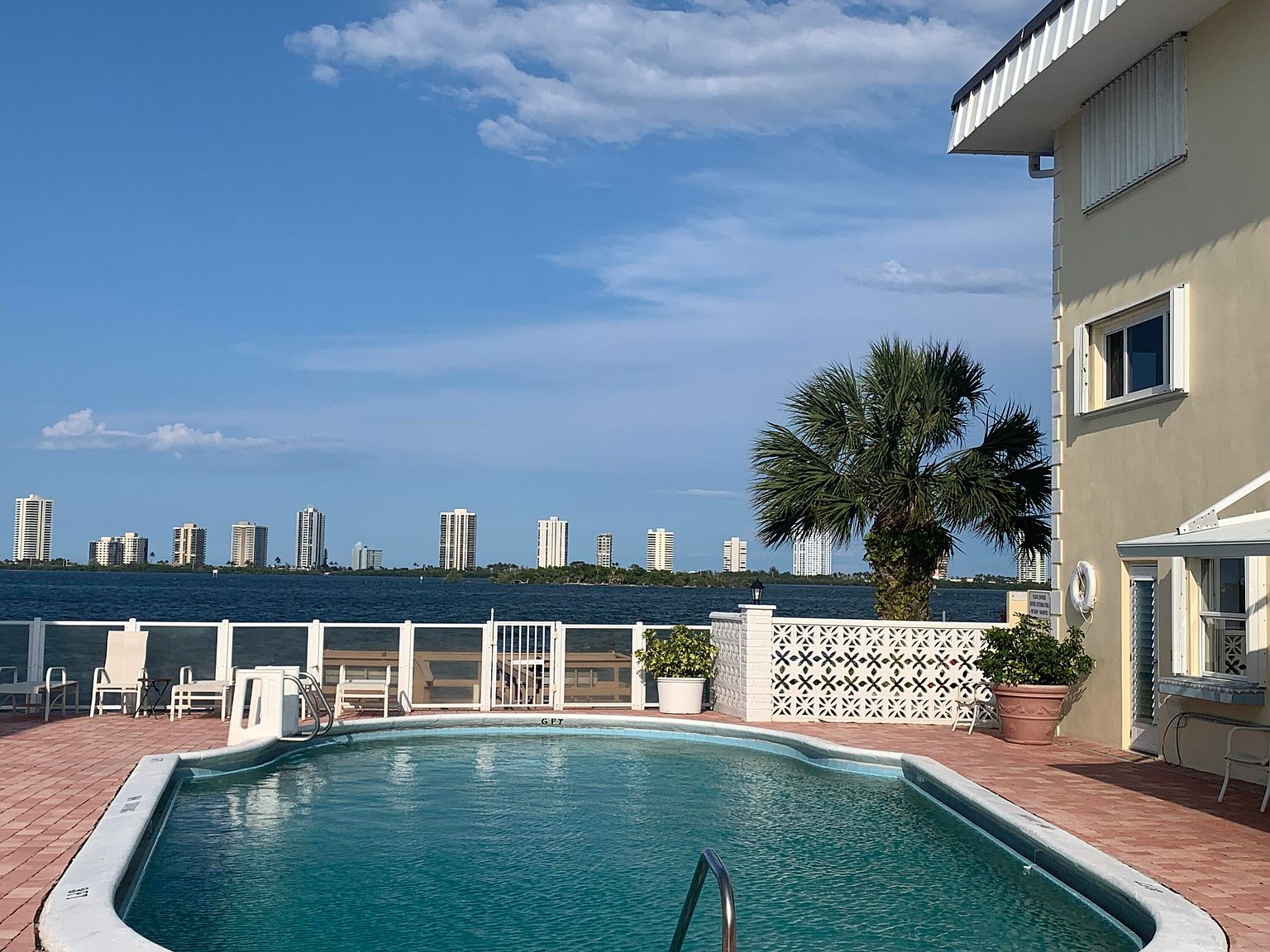 100 Doolen Ct APT 111, North Palm Beach, FL 33408 Zillow