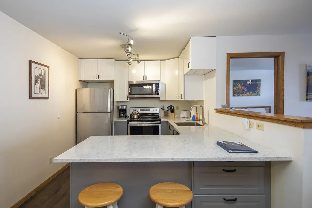 Building Photo - 89100 Ryan Gulch Rd #304A