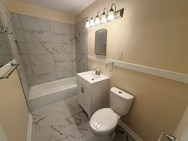 1723 Russwood Rd — Photo 11