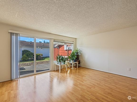5th image of 4214 84th Street NE #2
