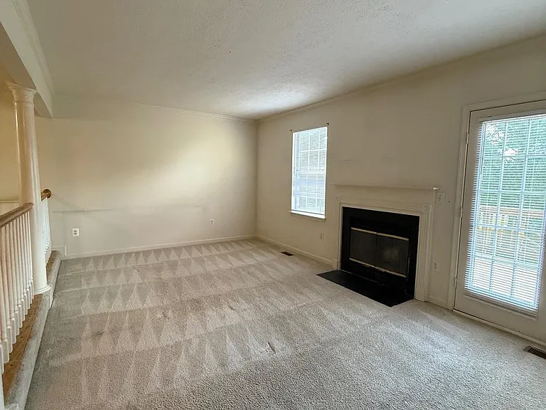 105 W Park Dr — Photo 6