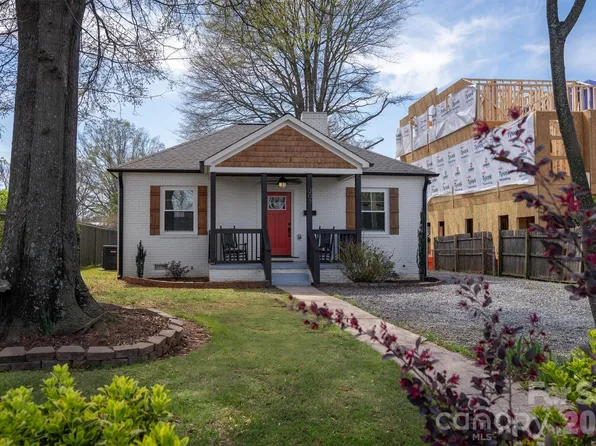 307 E Peterson Dr, Charlotte, NC 28217