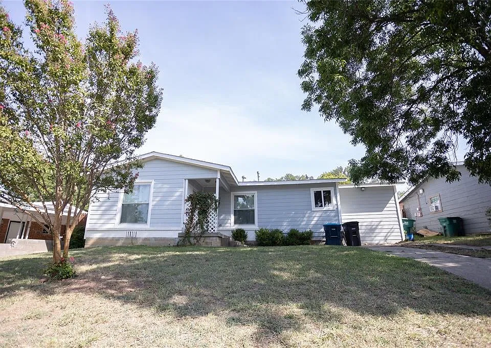 2121 San Jose Dr