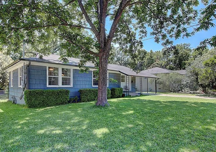1803 Romeria Dr — Photo 2