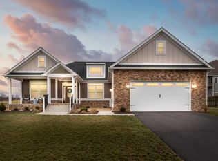 121 Rolling Oaks Dr, Fishersville, VA 22939