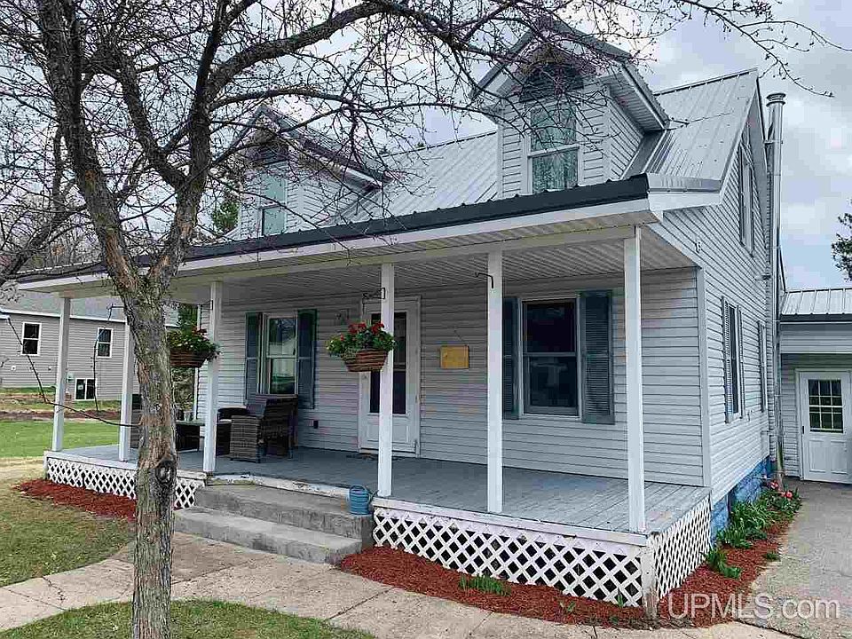 6616 Center Ave, Newberry, MI 49868 Zillow