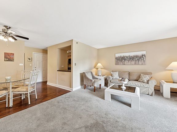 3rd image of 2414 N Kennicott Dr APT 1D