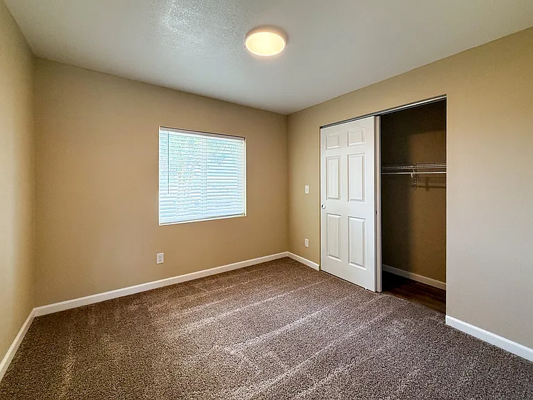 501 E 2nd Ave #1 — Photo 17