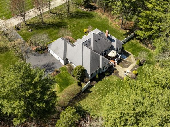 23 Clearing Farm Rd, Kingston, MA 02364