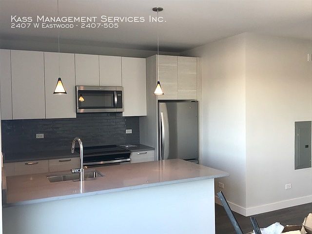 1st image of 2407 W Eastwood Ave #2407505