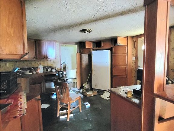 5th image of 2639 Tupelo St